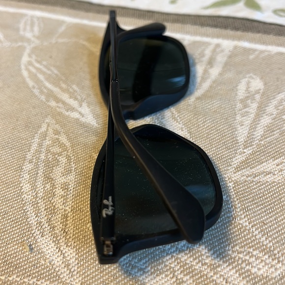 Kid’s Raybans - never used with Rayban pouch - Picture 4 of 5